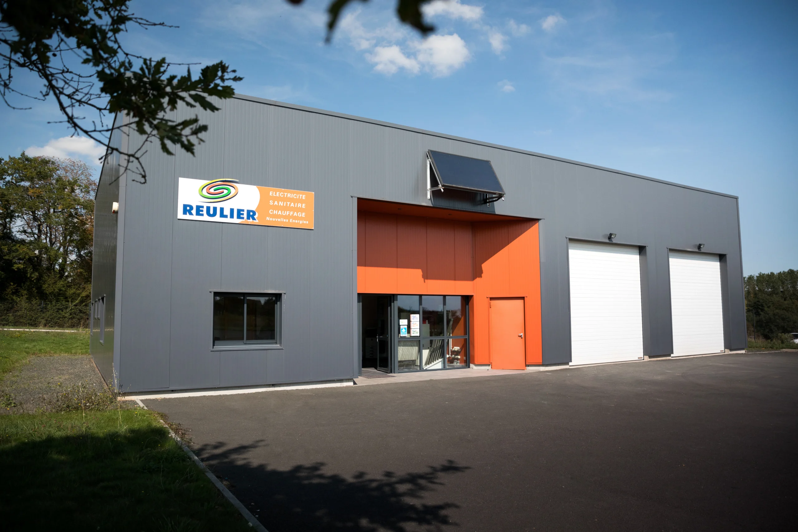 Création d’un flyer pour l’entreprise REULIER